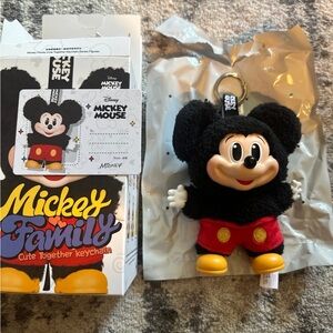 POP MART Mickey Family Keychain – Mickey Opened – 100% Authentic